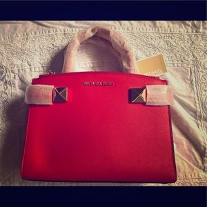 Red mini Michael Kors purse